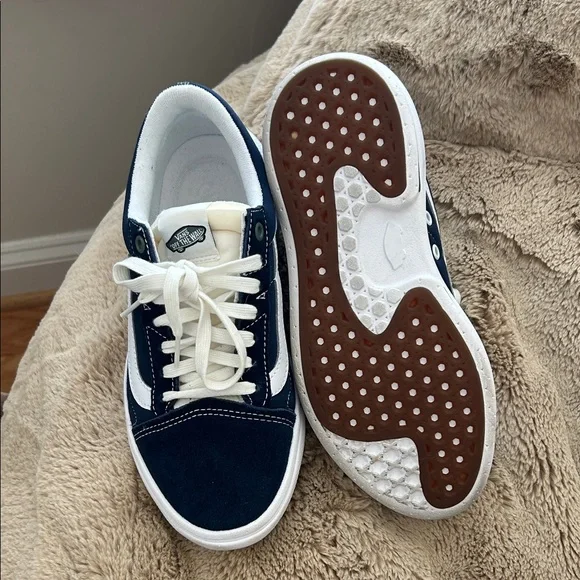 Vans Navy and White Women’s Sneakers - Picture 3 of 4